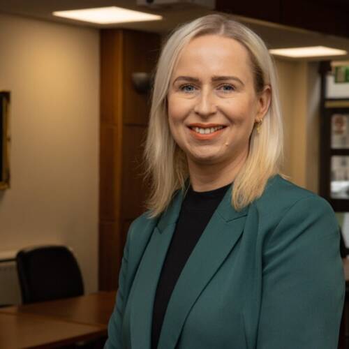 Julie McVeigh profile picture